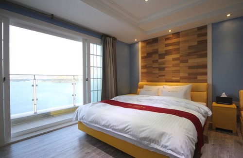 Tongyeong Hotel | Eco-Friendly Getaway at Tongyeong Badapunggyeong Hotel