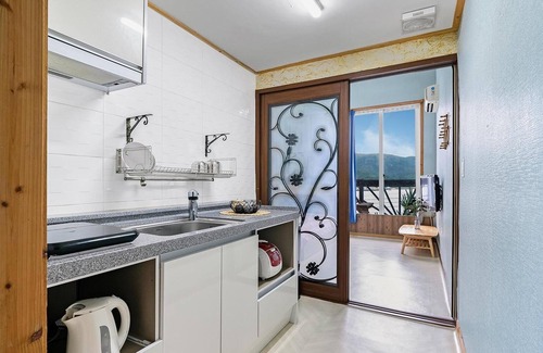 Tongyeong House | Discover Family-Friendly Comfort at Tongyeong Hwanggeumbada Pension