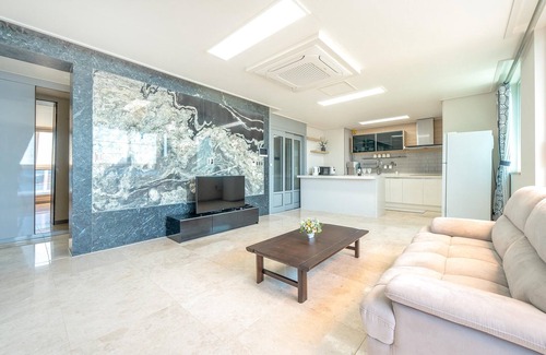 Asa House | Relaxing Retreat at Tongyoung Sagaejeol Pension with Pool