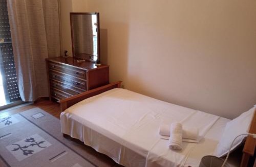 Poulithra Apartment | Family-Friendly Escape at Tonia's House - Guest Rated 10/10