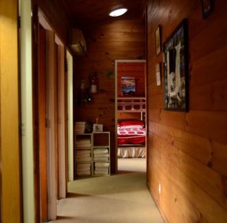 Te Rangiita Bed & Breakfast | Welcoming Tony's Lodge: Pet-Friendly with Breakfast Options