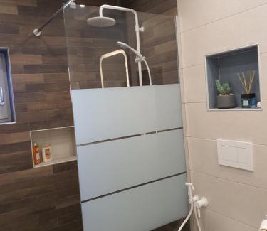 Athens Apartment | Discover Tony's Suite: Child-Friendly & Perfectly Rated 10/10