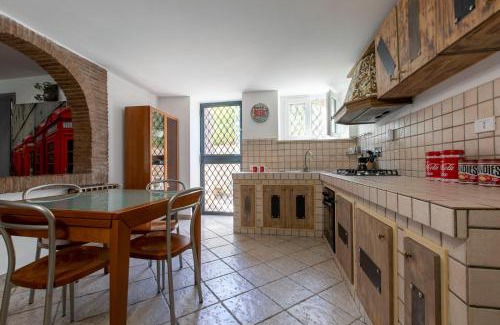 Zona XXX Castel Fusano Apartment | Family-Friendly Stay at TonyHouse - Rated 8.2/10