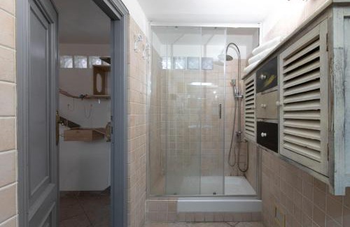 Zona XXX Castel Fusano Apartment | Family-Friendly Stay at TonyHouse - Rated 8.2/10