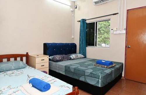 Teluk Bahang House | Discover Tony’s Guesthouse at Teluk Bahang: 8.7 Rated Stay
