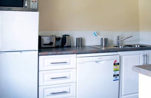 South Hobart Apartment | Oceanfront Comfort at Toogooloowa: Rated 8.6/10 by Guests