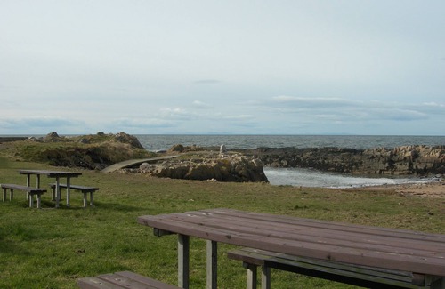 Buckie House | Experience Tooies Hoose: A Beautiful Traditional Cottage