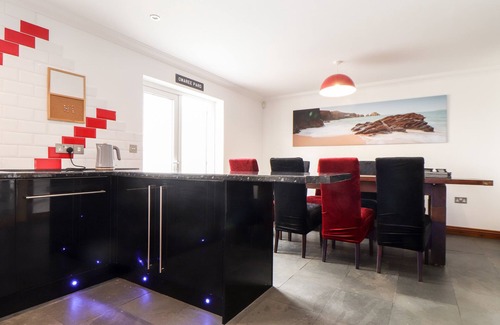 St. Tudy House | Family-Friendly Retreat with Garden in St Tudy - 10/10 Rated