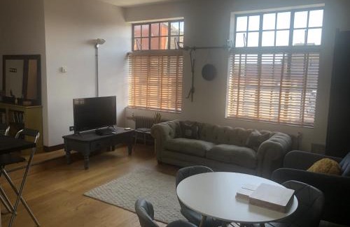 Ipswich Apartment | Toothbrush Apartments - Central Ipswich Awaits Your Stay