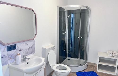Enns Apartment | Cozy Getaway for 1-2 Guests with Child-Friendly Amenities