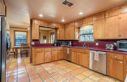 Hunt Cabin | Discover Texas' 11 Coolest Cabins with Family-Friendly Amenities