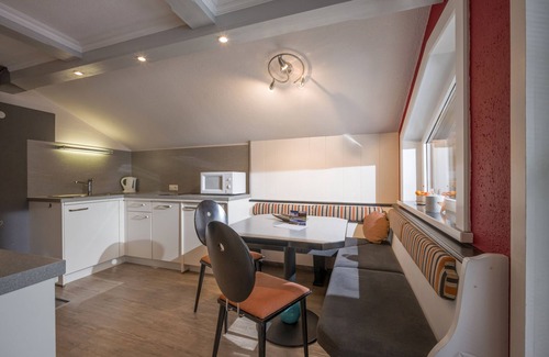 Mayrhofen Apartment | Guest Rated 10/10 - House Gredler in Mayrhofen Awaits