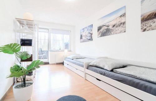 Obermeiderich Apartment | Explore Premier Amenities with Netflix and Pet-Friendly Stay