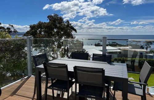 Binalong Bay House | TOP DECK - Breathtaking Bay of Fires Water Views Await