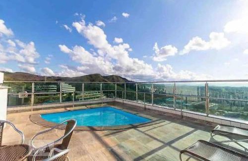 Estoril Apartment | Oásis Urbano: Oceanfront Paradise with Pool & Breakfast
