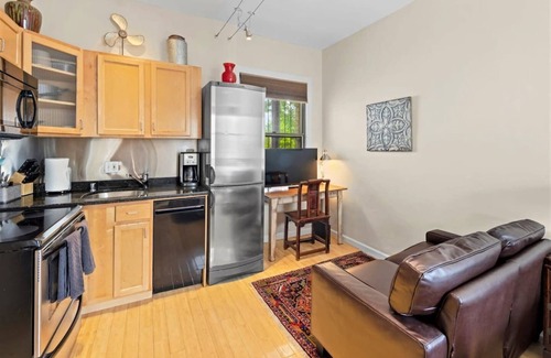 Northwest Condo | Prime Dupont U Street Spot - Veteran Owned & Pet Friendly