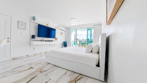 Puerta de Tierra Apartment | Top Favorite Studio by The BEACH