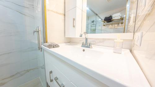 Puerta de Tierra Apartment | Top Favorite Studio by The BEACH