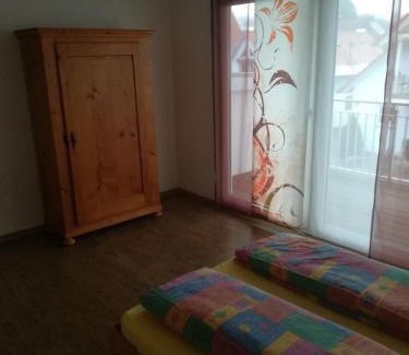 Salem Apartment | Discover Oceanfront Ferienwohnung in Salem with Pool Access