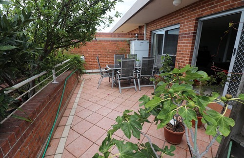 Matraville Apartment | Stylish 2-Bedroom Apartment with Leafy Balcony Near Beach