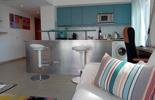 Telheiro Apartment | Top Floor Apartment with Breathtaking Marina Views & Pool