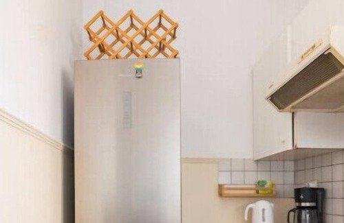 Moschato-Tavros Condo | Top floor apartment at Petrolona with big balcony