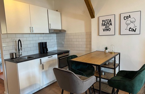 Halle Apartment | Top floor apartment "Nina" in Halle with 2 bedrooms and parking space