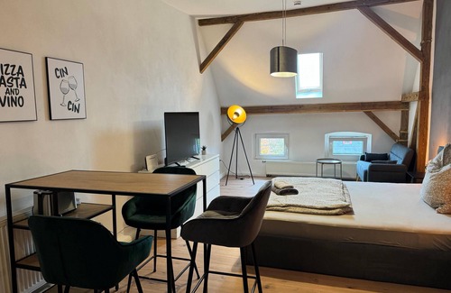 Halle Apartment | Top floor apartment "Nina" in Halle with 2 bedrooms and parking space