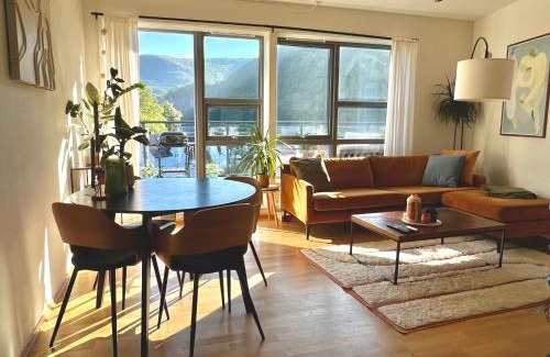 Bergenhus Apartment | Top Floor Apartment with Mountain Views & Free Parking