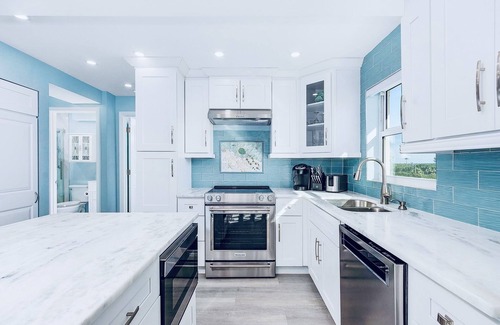 Fort Myers Beach Condo | Beachfront Retreat with Breathtaking Sunset Views & Spa