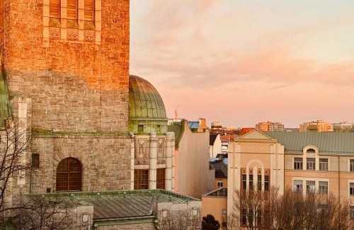 Kallio Apartment | Top Floor Getaway in Central Helsinki - Church & Sea View
