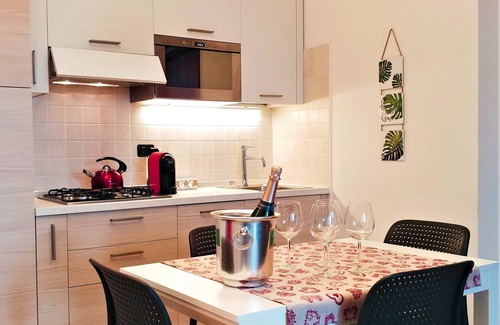 Borgo Roma Apartment | Experience Comfort at La Quercia's Top Floor Retreat