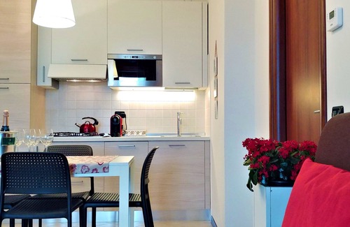 Borgo Roma Apartment | Experience Comfort at La Quercia's Top Floor Retreat