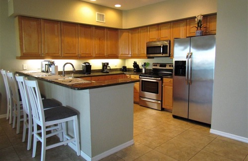 Independence Square Condo | Ocean View Retreat: Top Floor IRB Beachfront Paradise!