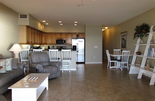 Independence Square Condo | Ocean View Retreat: Top Floor IRB Beachfront Paradise!