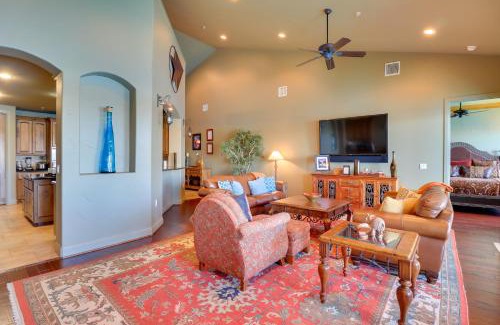 Lakeway Apartment | Elegant Lake-View Condo with Spa and Boat Dock Access