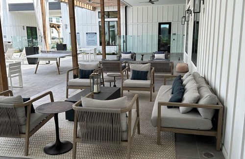 Kyle Apartment | Top Floor Apartment with Resort Pool Near Austin - 10/10 Rated