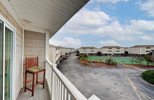 Ocean Isle Beach Apartment | Serene Top Floor Oasis with Ocean View and Private Beach