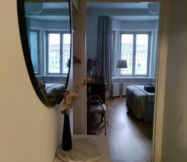 Toolo Apartment | Pet-Friendly Top-Floor Studio by the Park and Sea