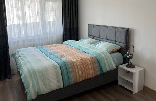 Avcilar Apartment | Top floor Sunny, panoramic View, 2 min walk to sea, 2 AC's