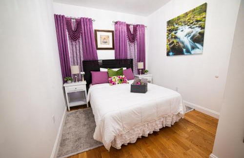 Canarsie House | Guest Rated: 9.3 for Top Floor Skylight in Brooklyn
