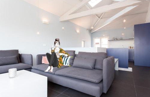 Le Suquet Apartment | Serene Top Floor Room with 2 Beds & Stunning Sea View
