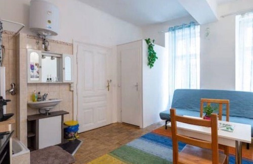 Wahring Apartment | Prime Vienna Stay with Netflix and Nespresso Amenities
