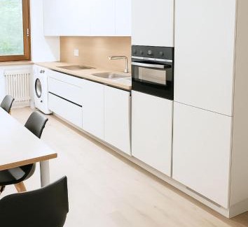 Heidenheim an der Brenz Apartment | Top Lage - Platz für bis zu 10 Personen, Küche, 2 Bäder, Waschmaschine, WLAN
