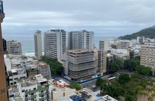 Leblon Apartment | Top Leblon Flats: 4-Star Stay with Ocean View & Pool
