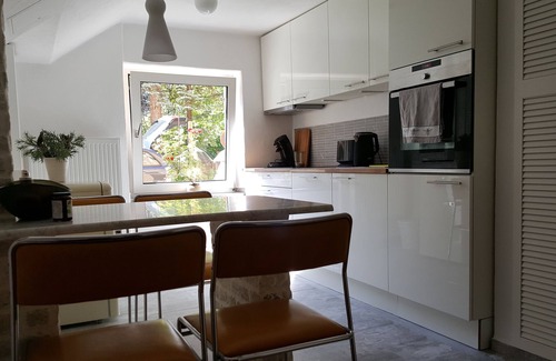Parkstadt Apartment | Prime Location: Bogenhausen Designer Apartment, Child-Friendly Haven