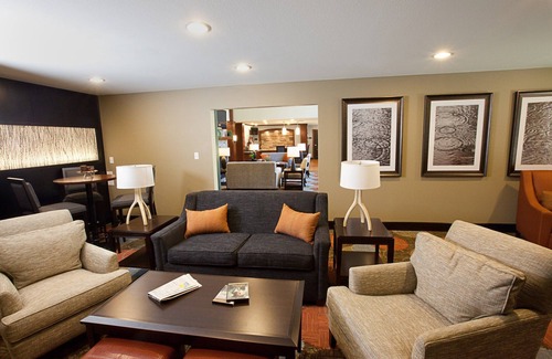 Lanham Apartment | Prime Location with Free Breakfast & Fitness Amenities