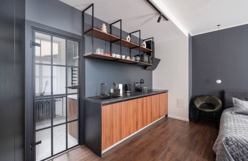 Centrs Apartment | Top Location – Spacious Bath – New and Cozy