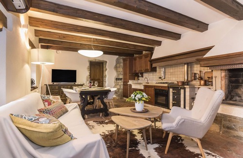 Buje Villa | Indulge in Villa Monte's Unique Amenities and Relaxation