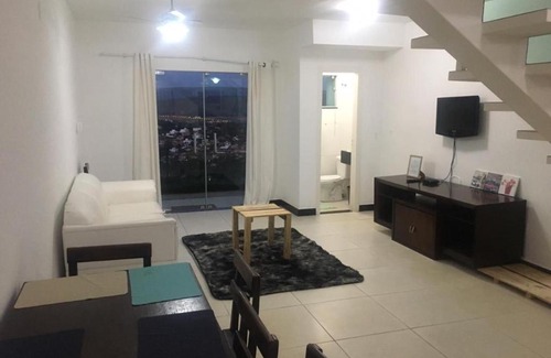 Capitolio House | Cozy Stay at Top Mirante de Escarpas II with Pool & Pets